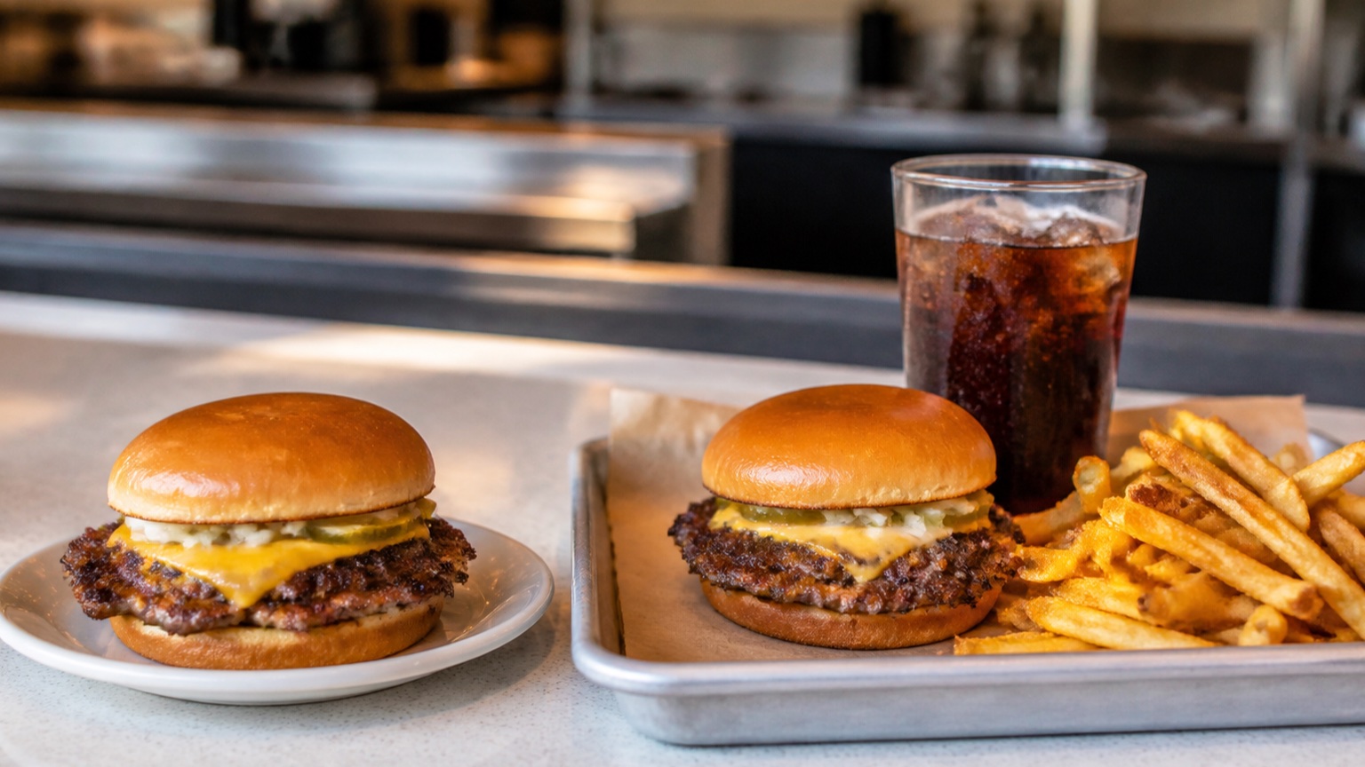 Smash burger seul et formule complète à Annecy